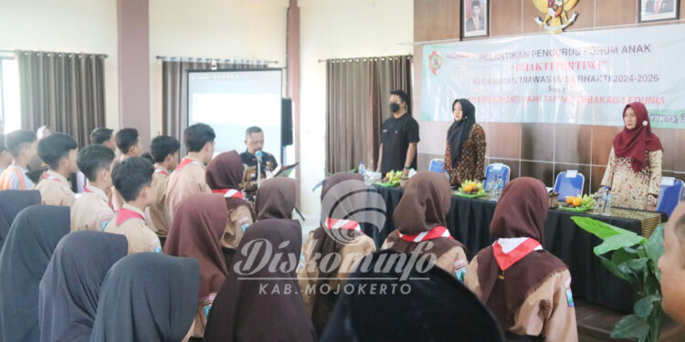 Cegah Pernikahan Dini, Bupati Ikfina Lantik Pengurus Forum Anak ‘Bhakti Pertiwi’