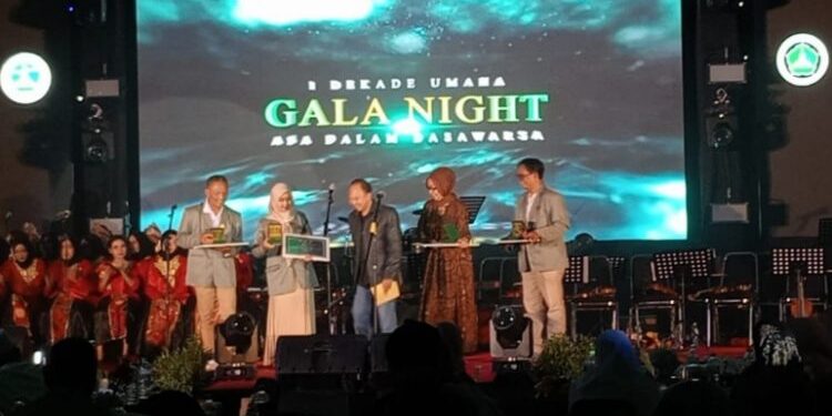 Cak Lontong Meriahkan Gala Night Umaha YPM