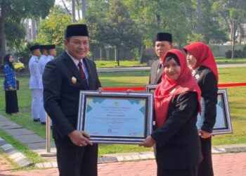 Usai Terima Penghargaan, SMPN 2 Sukodono Siap Menuju Sekolah Adiwiyata Mandiri.