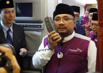 Menag Lepas Jemaah Haji Kloter Pertama Embarkasi Jakarta – Pondok Gede JKG-01