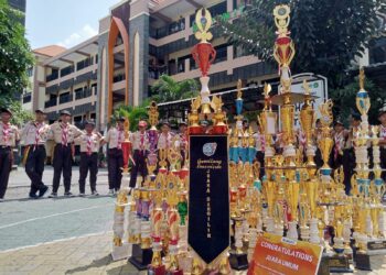 Tim Pramuka SMP YPM 1 Taman Borong Penghargaan di Surabaya-Sidoarjo