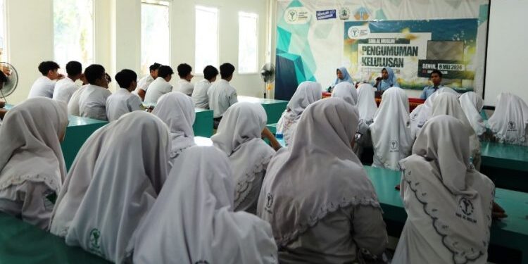 Syukuri Kelulusan, Siswa SMA AL Muslim Lakukan’ Sharing Session’ ke Adik Kelas