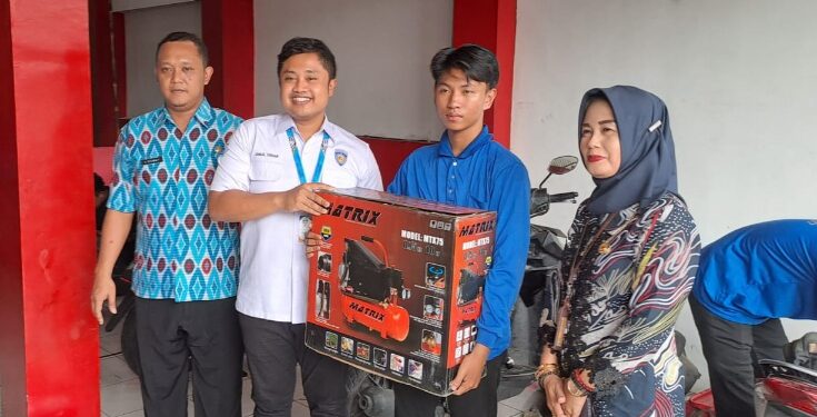 Disnaker Bersama Ahass Yusar Motor Bina Pengangguran Bisa Mekanik