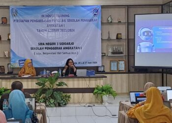 Guna Peroleh Pemahaman Tentang Program Sekolah Penggerak, SMAN 3 Sidoarjo Kakukan IHT