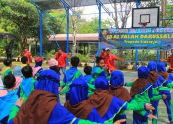 Tingkatkan Kerja Sama, SD Al Falah Darussalam Lakukan Outbond