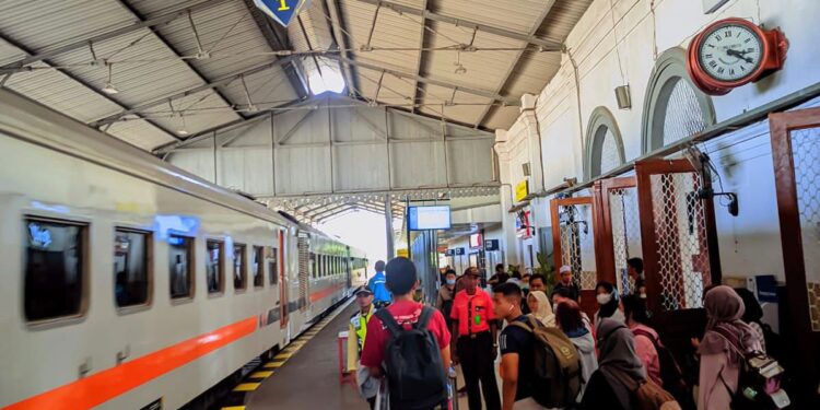 Jelang Hari Raya Iduladha 23 Ribu Pelanggan Gunakan KA