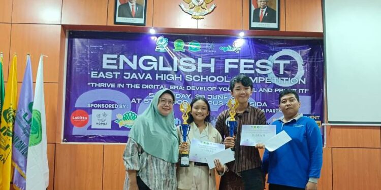 Tertarik Bahasa Inggris Sampai Jadi Juara Lomba English Speech dan Story Telling