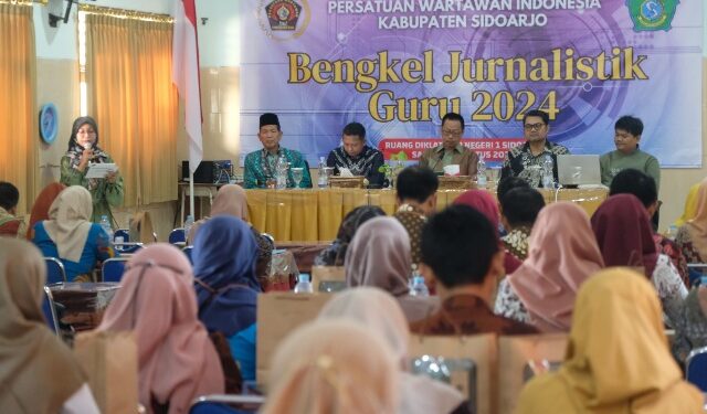PWI dan Dikbud Buka “Bengkel Jurnalistik Bagi Guru SMP se Sidoarjo”