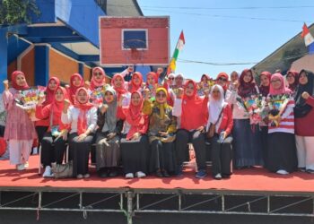 SMK Pemuda Krian Peringati HUT RI ke 79 Bersama Ibu PKK Kelurahan Kemasan 