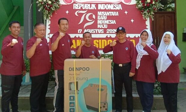 Peringati HUT RI ke 79, SMA Negeri 3 Sidoarjo Ramaikan Dengan Jalan Sehat