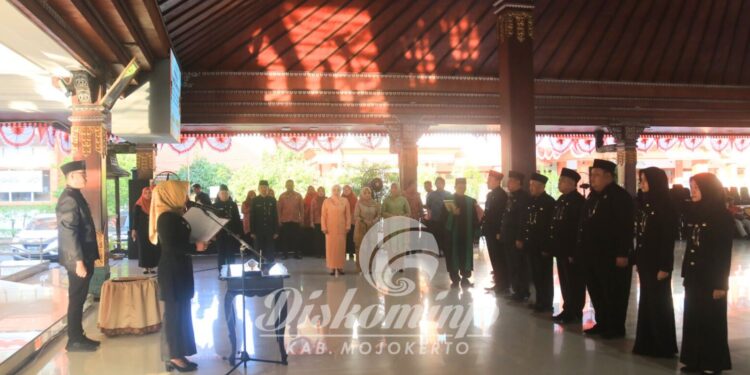 Bupati Mojokerto Minta Pejabat Baru Yang Telah Dilantik, Berikan Pelayanan Terbaik.