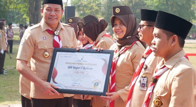 Aktif Buat Berita, Pramuka 3 Sekolah Terima Penghargaan dari Plt Bupati Sidoarjo,