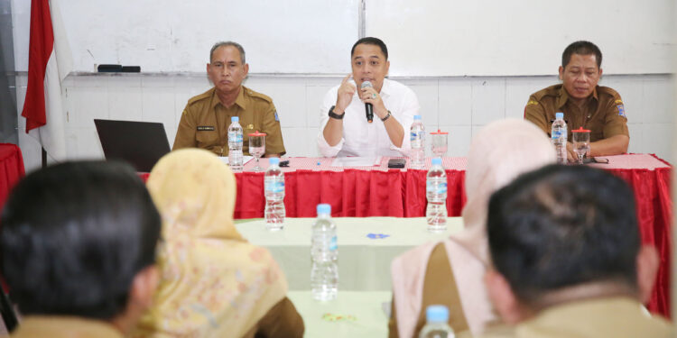 Wali Kota Surabaya : Kepala SDN-SMPN Dilarang Lakukan Pungutan Dalam Bentuk Apapun