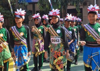 SMP Negeri 3 Sidoarjo Manfaatkan Peringatan HUT RI ke 79 Untuk Wujudkan P5