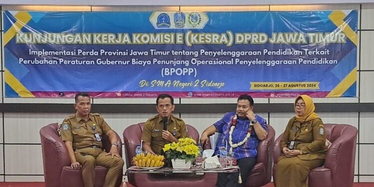 Dikbud Jatim Bersama DPRD Bahas BPOPP di SMA Negeri 2 Sidoarjo