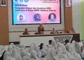 SMK Negeri 2 Buduran Bersama BBJT Sosialisasikan UKBI
