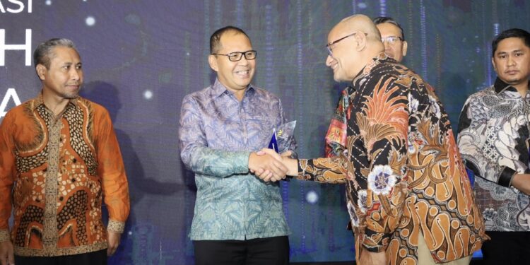 Wali Kota Danny Pomanto Raih Penghargaan Apresiasi Tokoh 2024 oleh Tempo Media