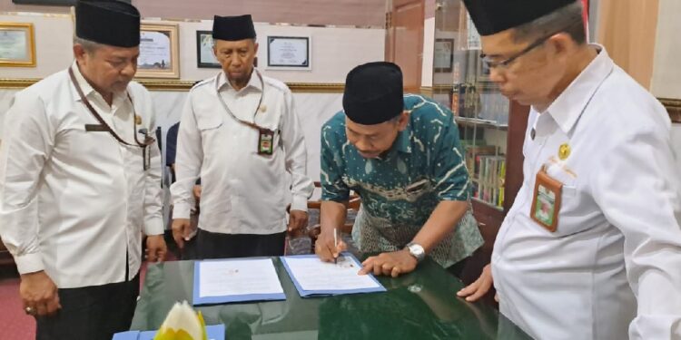 Kemenag Perkuat Ekstrakurikuler Tahfidz Al Qur’an SMP PGRI 9 Sidoarjo