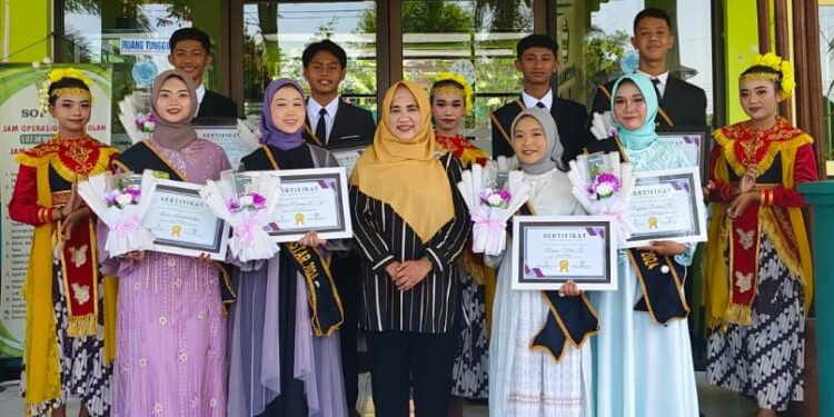 SMA Negeri 1 Tarik Selenggarakan ‘Penobatan Duta Sekolah 2024’