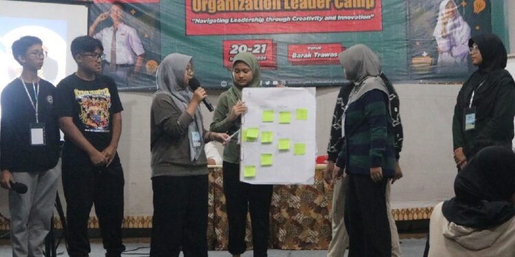 Pengurus OSIS Periode 2024-2025 SMA Al Muslim Jatim Ikuti OLC