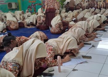 SMA Negeri 1 Gedangan Lakukan Gerakan Literasi