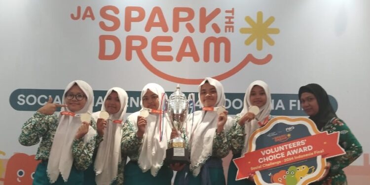 SMPN 3 Sidoarjo Raih ‘Volunteers Choice Award’ Tingkat Nasional