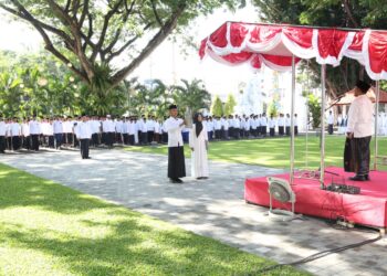 Semarak Hari Santri, Plt Bupati Sugirah Ajak Santri Raih Kesuksesan Lewat Pendidikan
