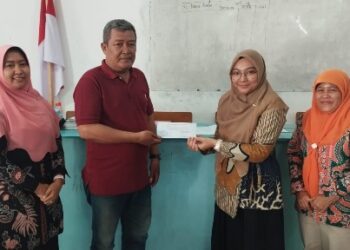 Sambut HSN 2024, SMP PGRI 1 Buduran Bersama Stake Holder Salurkan Bantuan Pendidikan