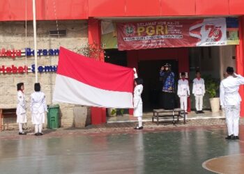 Kasek SMAN 1 Waru : Diharapkan Siswa Teladani Nilai Kepahlawan dan Cintai Negeri