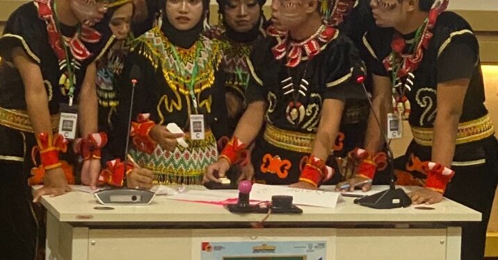 Kasek SMAN 1 Waru Tumbuhkan Siswanya Percaya Diri Saat Lomba