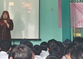 Siswa SMPN 2 Jabon Ikuti Sosialisasi ‘Pendidikan Seks Usia Dini dan Bijak Dalam Bersosial Media’