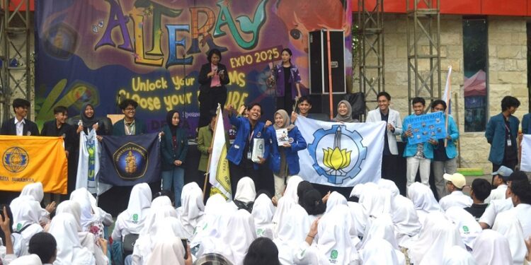 IKBA SMA Negeri 1 Waru Gelar Campus Expo 2025