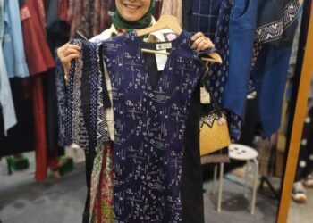 Istri Menko Beli Busana Karya Siswa SMK Negeri 1 Buduran