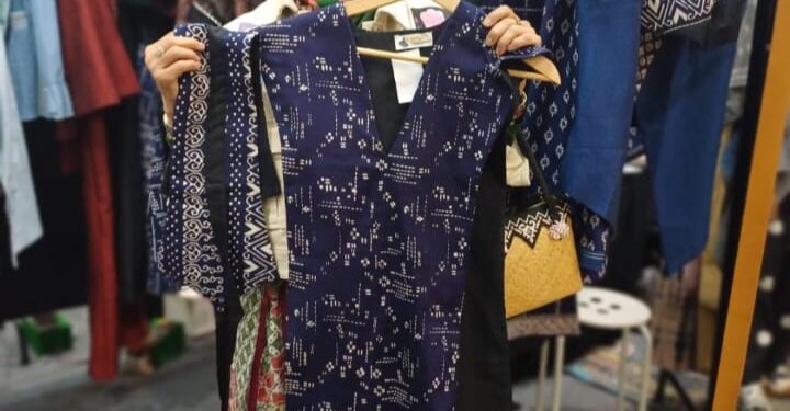 Istri Menko Beli Busana Karya Siswa SMK Negeri 1 Buduran