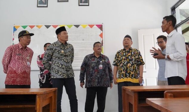 Pemkab Sidoarjo Siapkan Rp 70 M Untuk Perbaikan Sekolah Yang Rusak