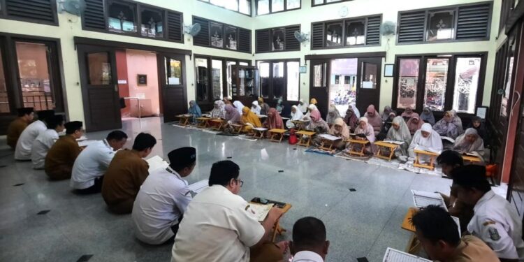 110 GTK Ikuti Kegiatan Ramadan Produktif ‘Gemilang’ SMK Negeri 2 Buduran