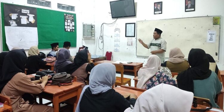 Pondok Ramadan SMK Sepuluh Nopember Terapkan Beribadah Tanpa Diperintah