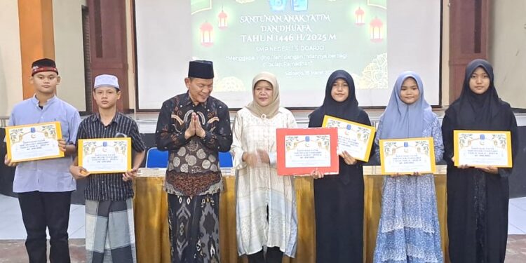 Korlas SMPN 1 Sidoarjo Kumpulkan Rp 48,6 Juta Untuk Yatim dan Dhuafa