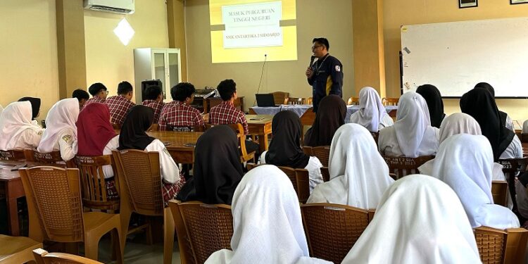 ‘SMK Bisa’ Terbukti 89 Siswa SMK Antartika 2 Diterima PTN Lewat SNBP 2025