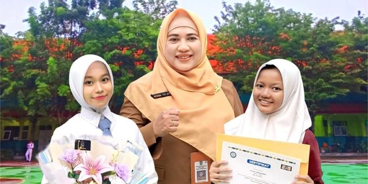 Dua Siswi SMA Negeri 1 Tarik Peroleh Golden Ticket Masuk Unair Surabaya