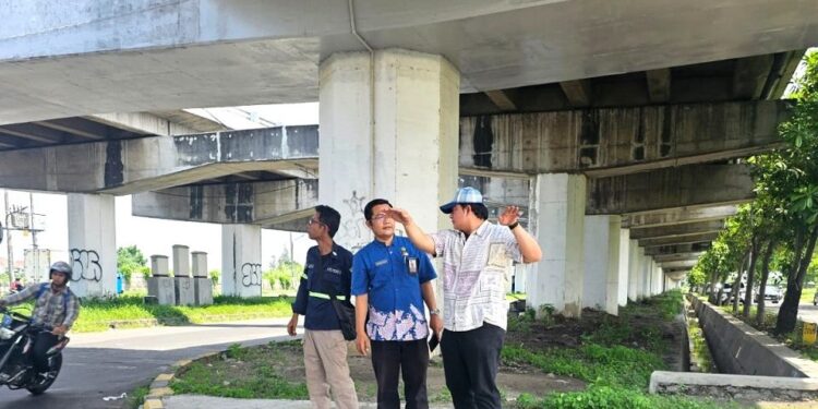 Bang Yos : Bila Ada Lampu Penerang Jalan Mati, Hubungi Kami