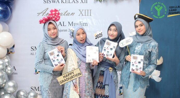 Pelepasan Siswa SMA Al Muslim Jadi Panggung Apresiasi dan Peluncuran Buku