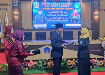Dinas Pendidikan Jatim Lakukan Pergantian Kepala SMAN Sidoarjo