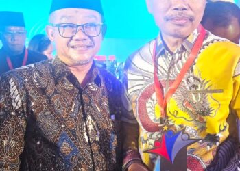 Mendikdasmen Beri Penghargaan Terbaik Nasional 2025 atas Capaian SPM Sidoarjo