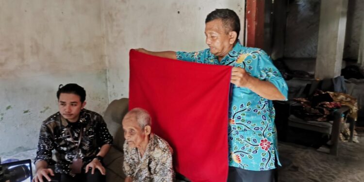 Tim RCP Dispenduk Lumajang Jemput Bola Perekaman Identitas Kependudukan