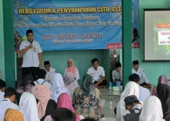 Dinyatakan Lulus 100%, Siswa SMP Negeri 2 Jabon Sukur Syukur dan Sungkem