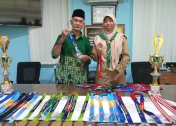 Sering Ikuti Kejuaraan, Zahrah Inas Koleksi 36 Medali dan Piala Renang