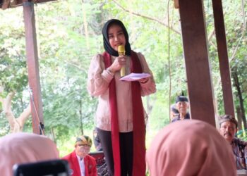 Wabup Mimik Idayana Resmikan Tetenger Gubuk “Praja Ananta Raya” Sidoarjo