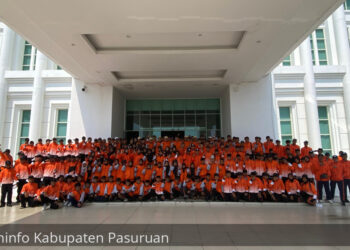 Bupati Pasuruan Berangkatkan Ratusan Atlet dan Official PORSENI Madrasah Jatim 2025