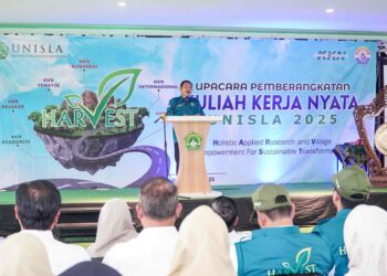 Bupati Yes Sebut KKN UNISLA Sebagai Literasi Sosial Ekonomi Kemasyarakatan